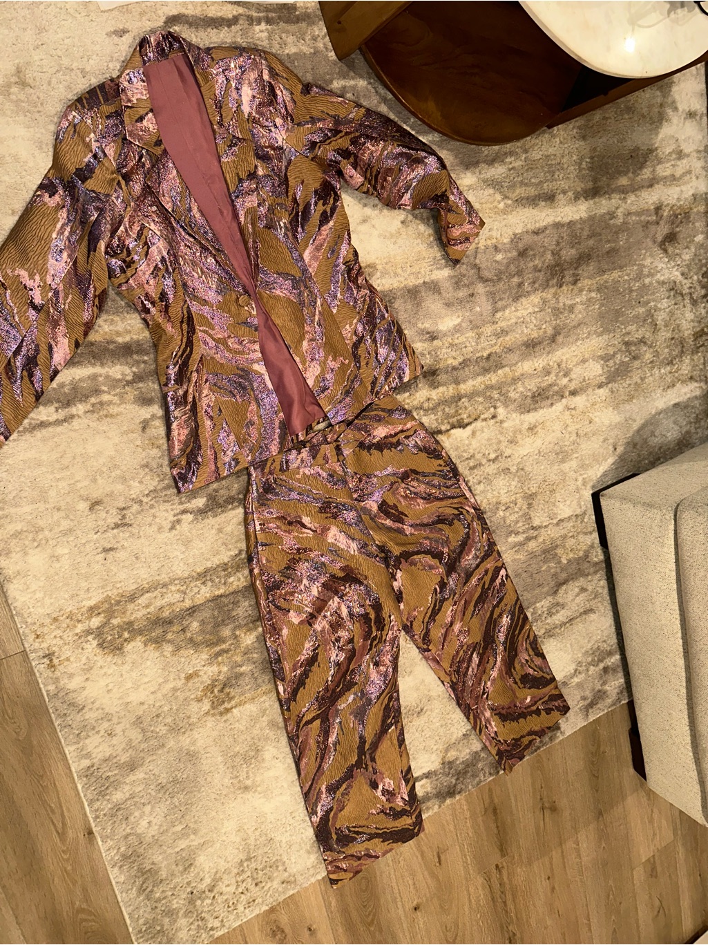 Patterned Two-Piece Blazer And Cropped Pants Set In Brown And Lavender